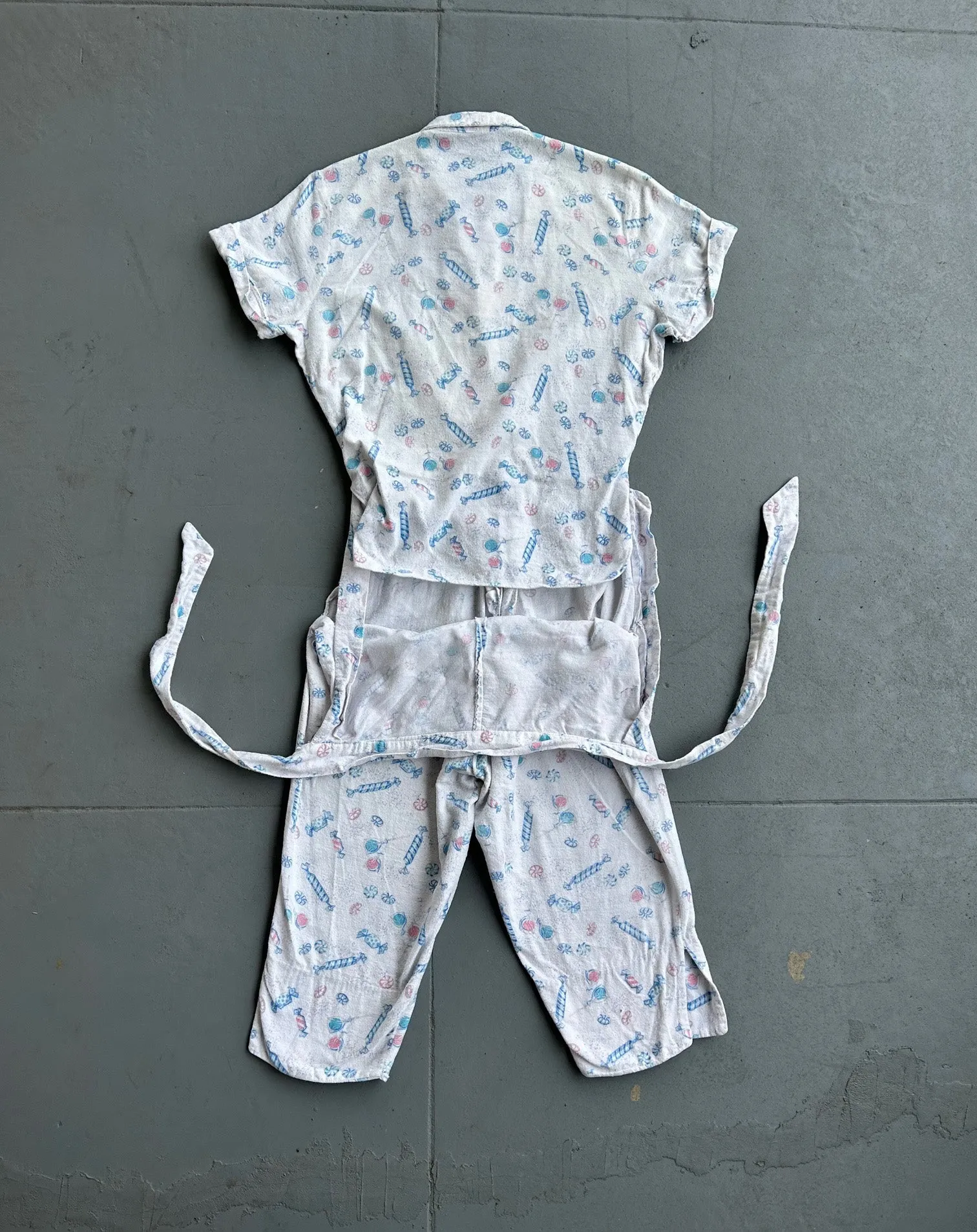 1950s flannel jumpsuit . vintage 50s novelty print romper . size small to s/m