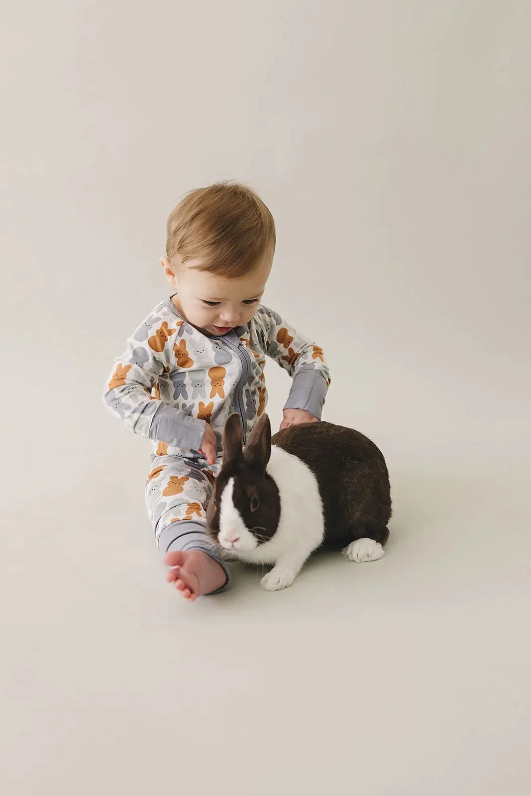 Bamboo Zipper I Dusty Blue Bunny