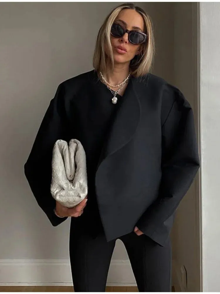 Boudicca™ | High Fashion Long Sleeved Short Wool Coat