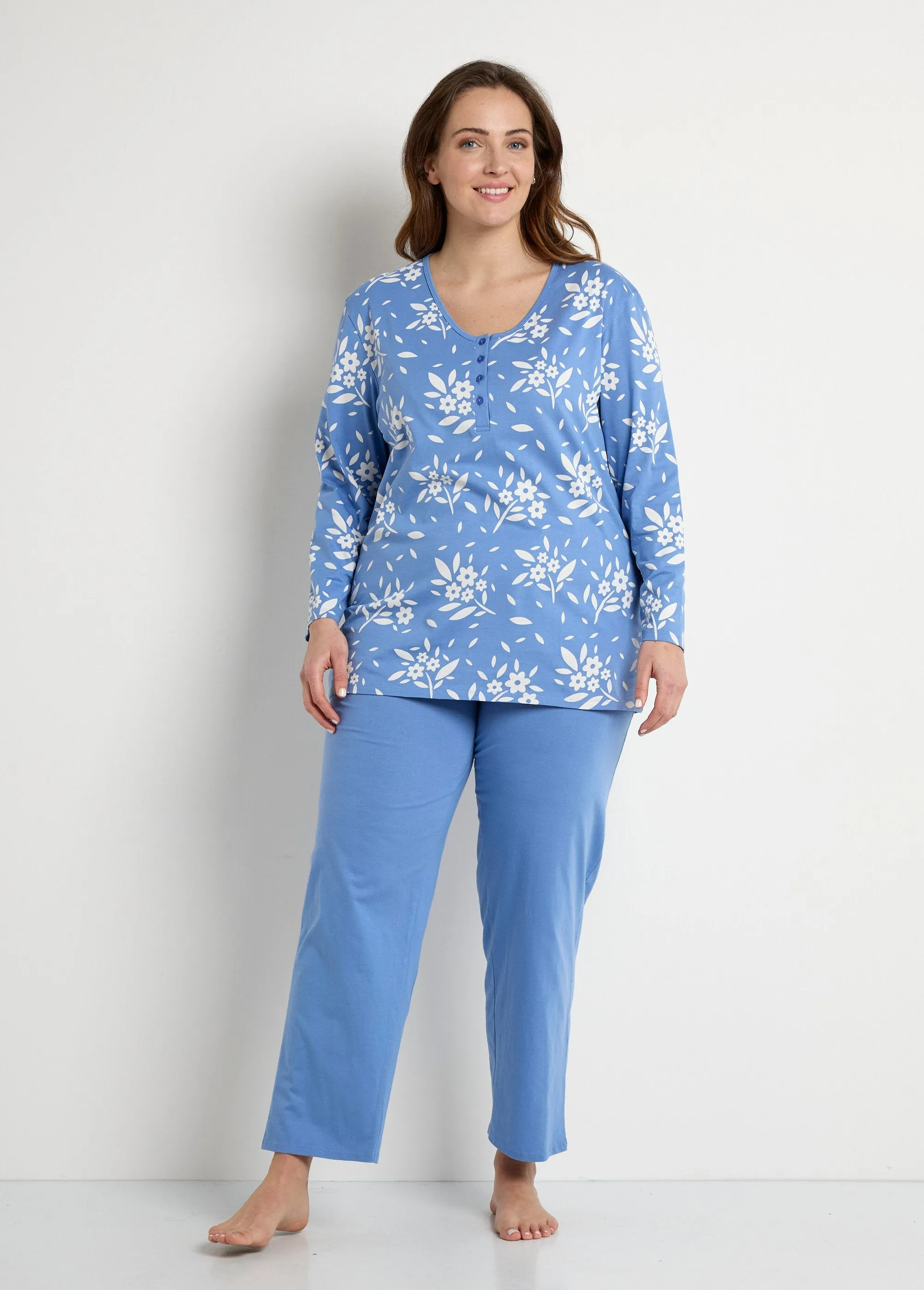 Buttoned V-neck cotton long-sleeved pajamas