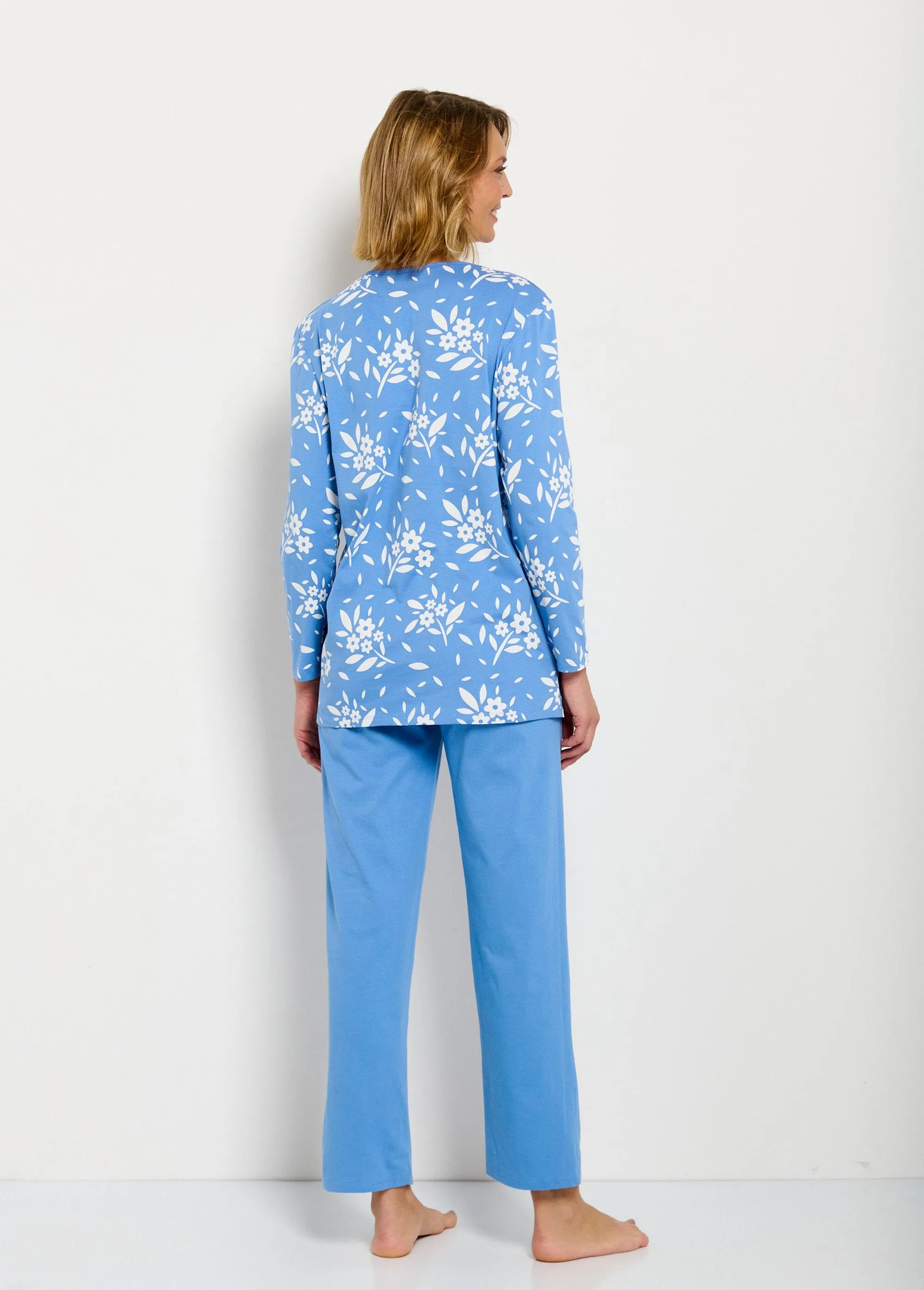 Buttoned V-neck cotton long-sleeved pajamas