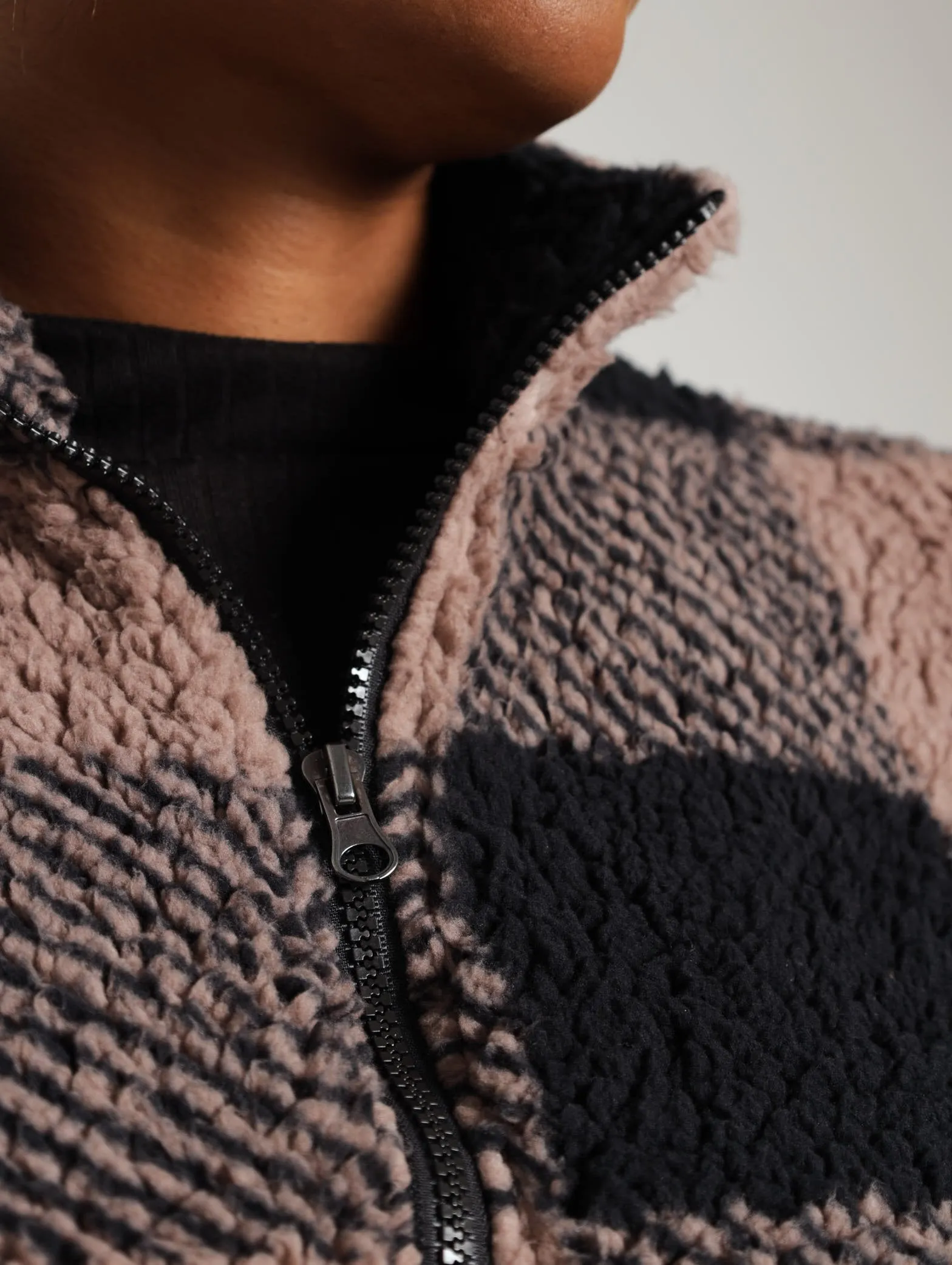 Check Sherpa Pullover - Pink
