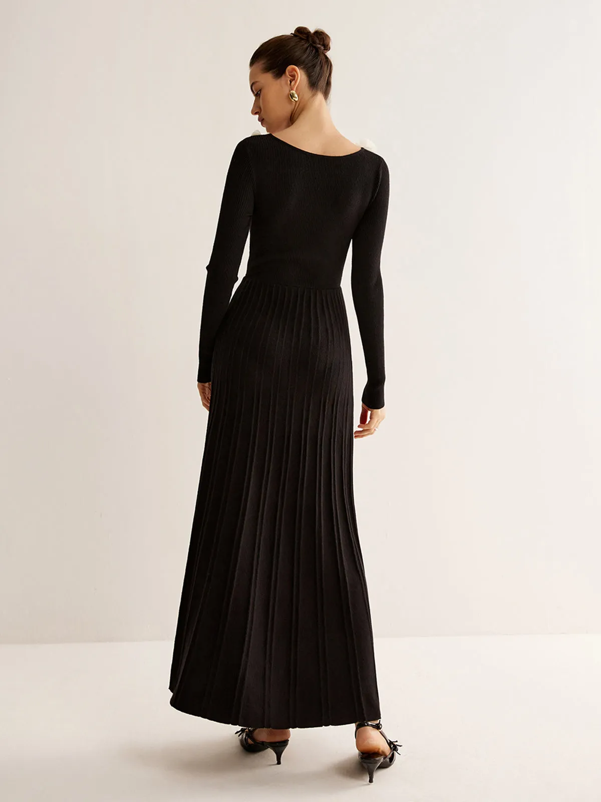 Floral Decor Pleated Sweater Dress