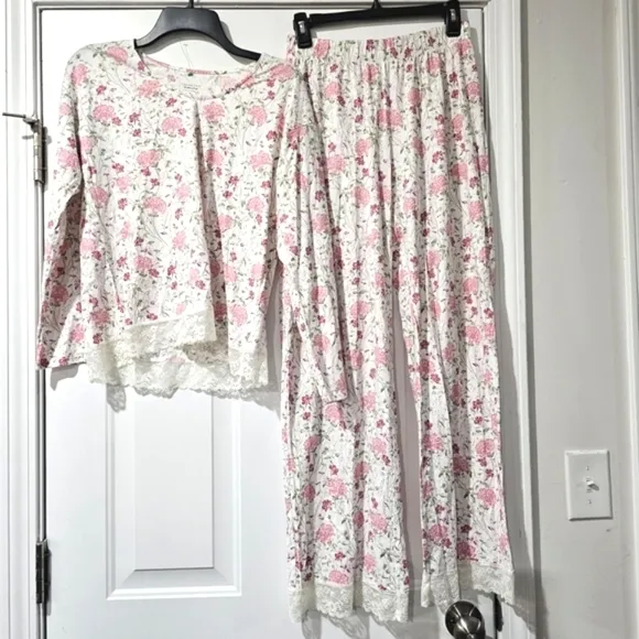Garnett Hill Floral Lace Trim Pajama Set size XS Green Cotton