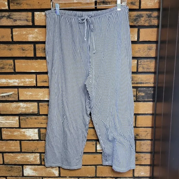 Lauren Ralph Lauren Womens Large Classic Navy Pin Striped Pajamas