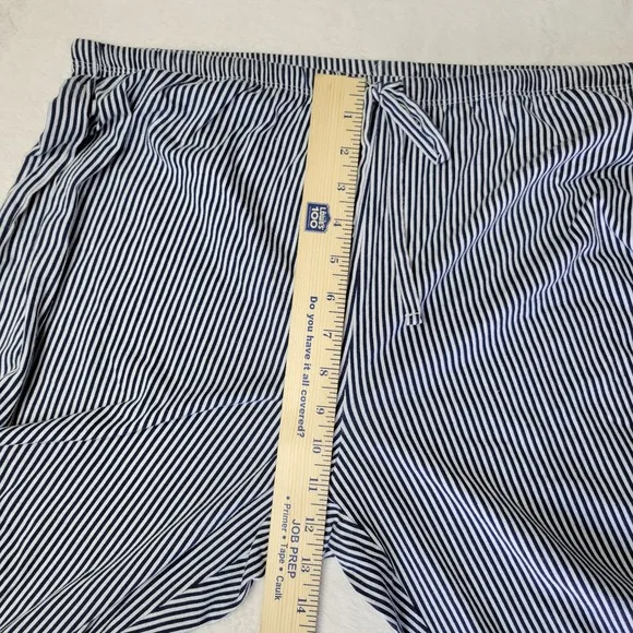Lauren Ralph Lauren Womens Large Classic Navy Pin Striped Pajamas