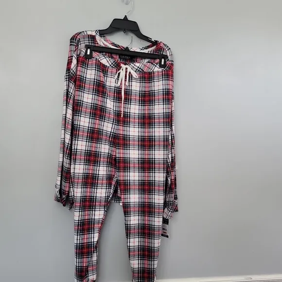 LAUREN Ralph LaurenLong Sleeve Crew Neck Joggers PJ Set