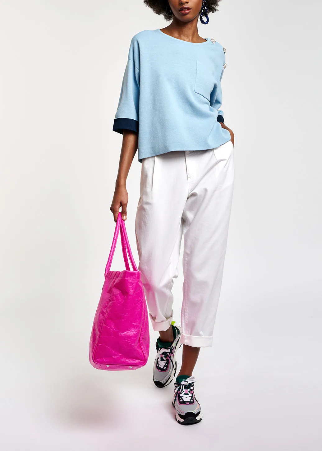 Light blue short-sleeved sweater