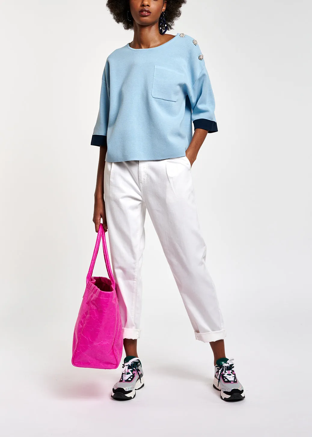 Light blue short-sleeved sweater