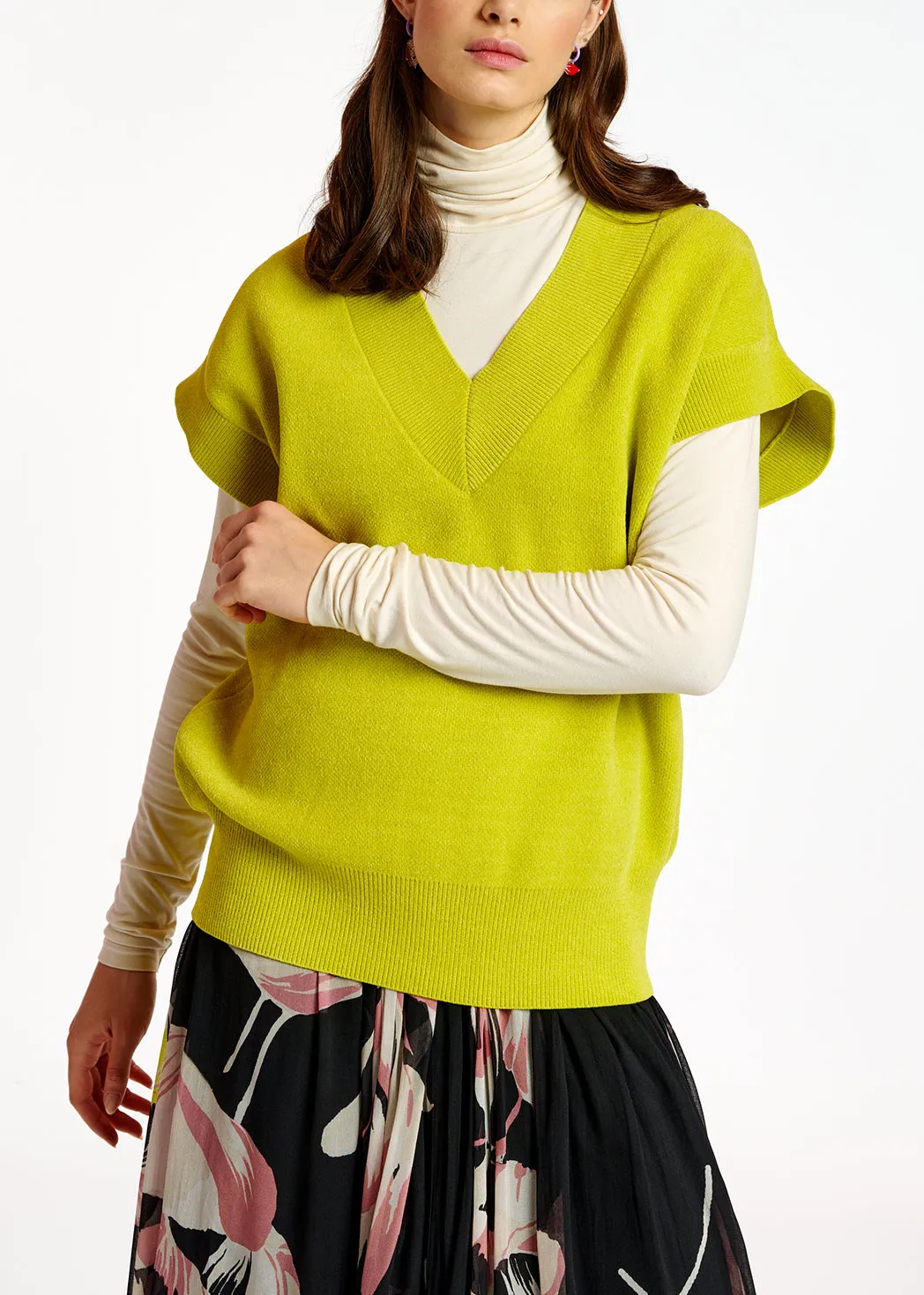 Lime green V-neck short-sleeved sweater