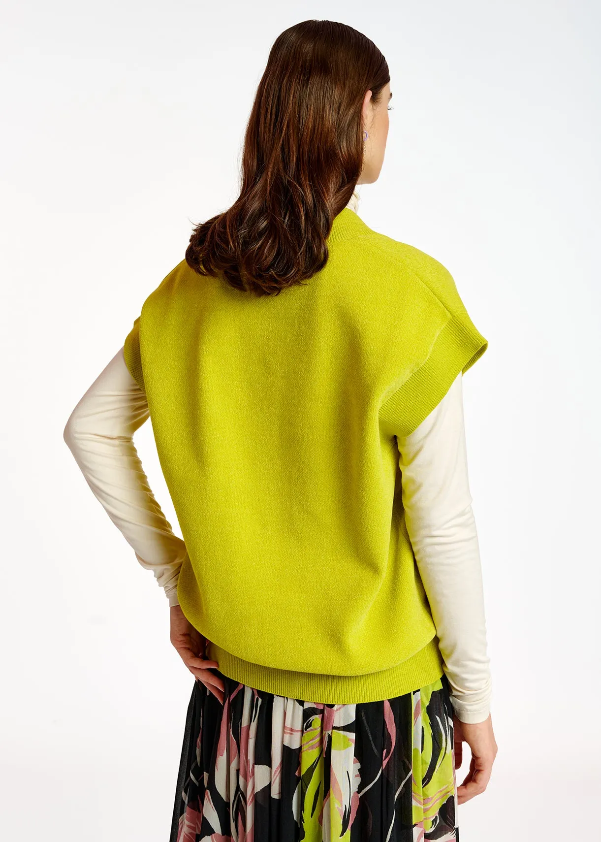 Lime green V-neck short-sleeved sweater