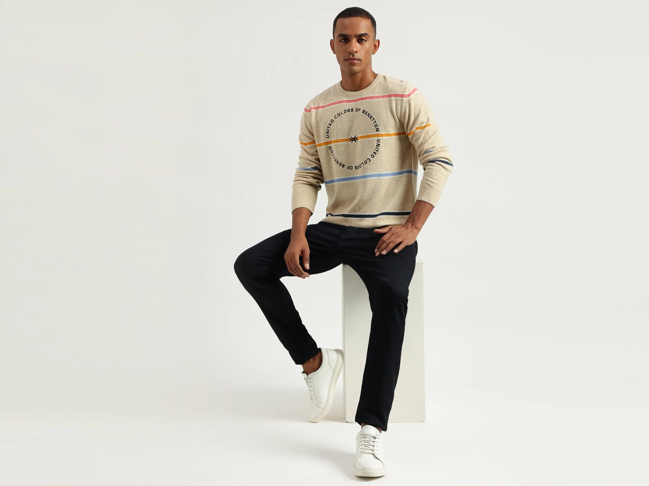 Men's Regular Fit Round Neck Striped Sweaters