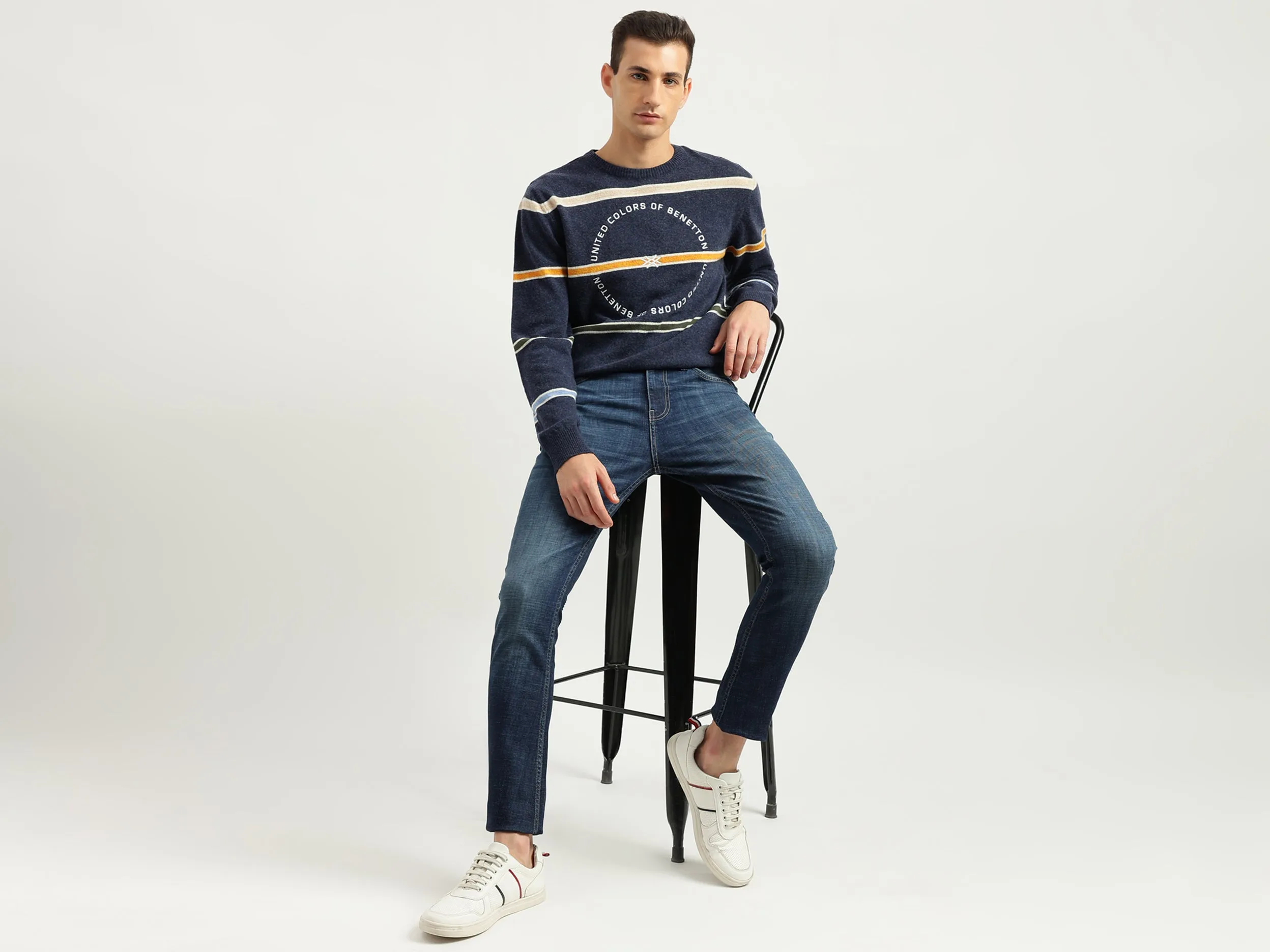 Men's Regular Fit Round Neck Striped Sweaters