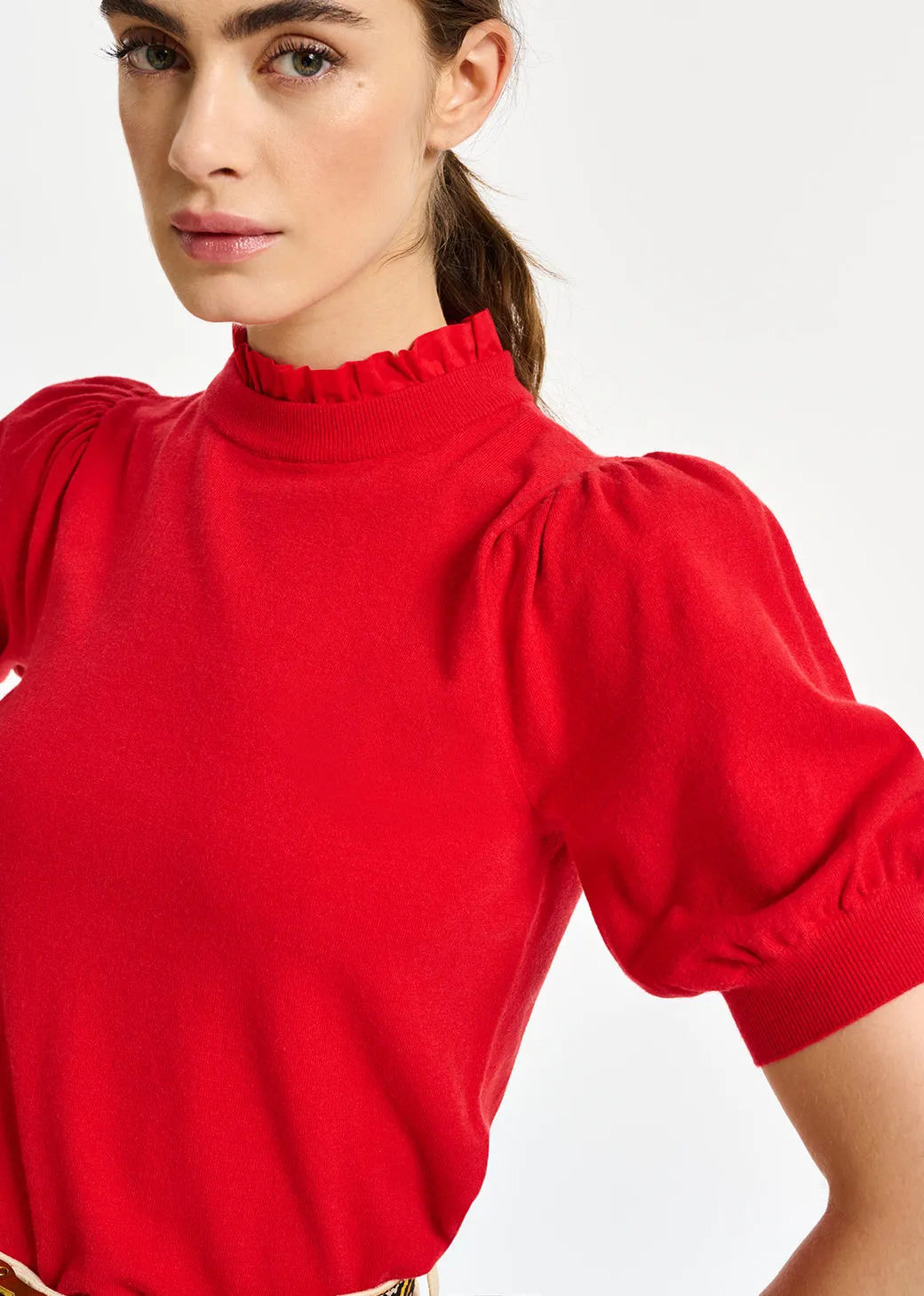 Red short-sleeved sweater with stand-up collar