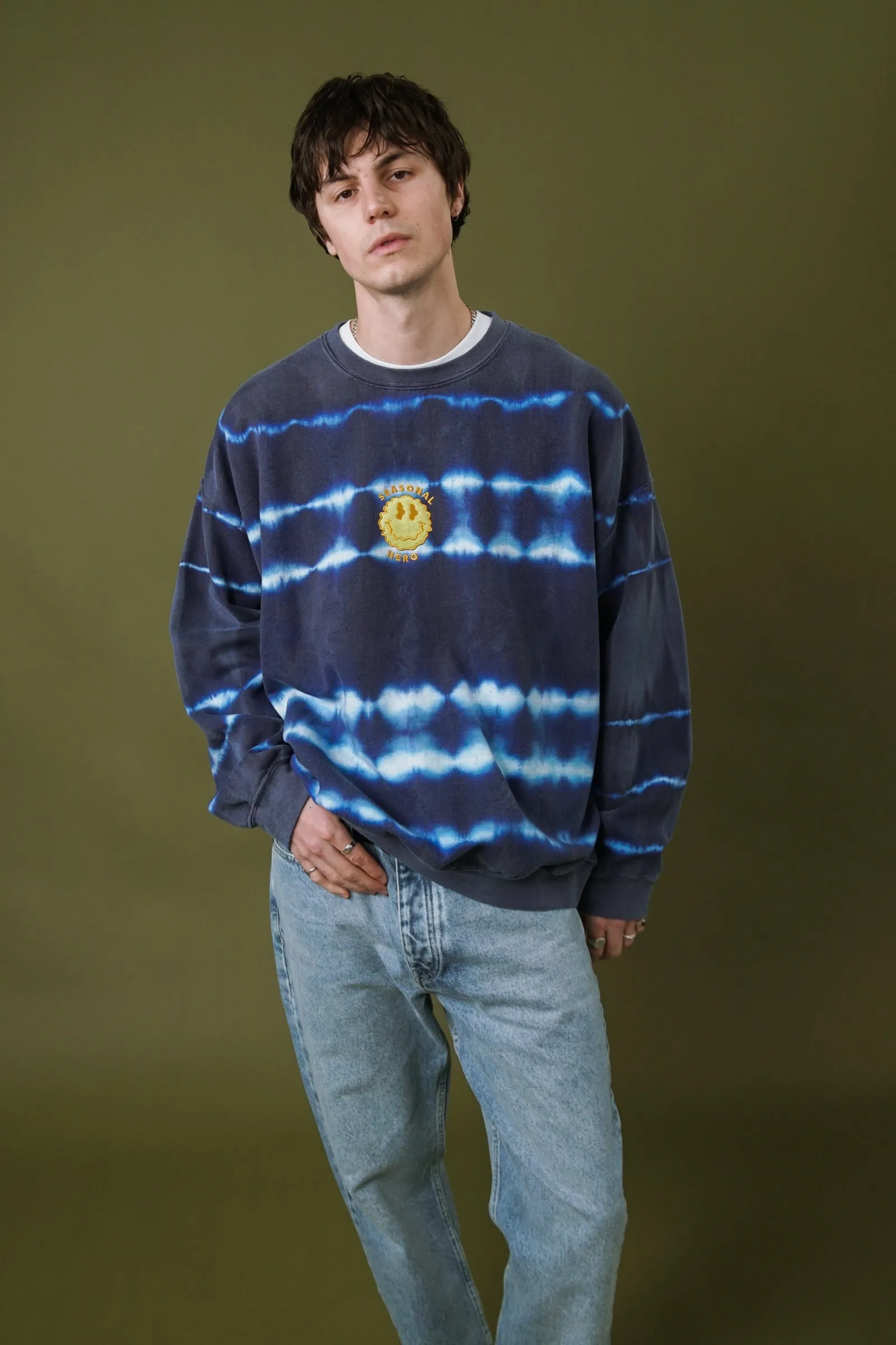 Seasonal Hero 'Trippy Smiler' Tie Dye Washed Sweater - Navy & White