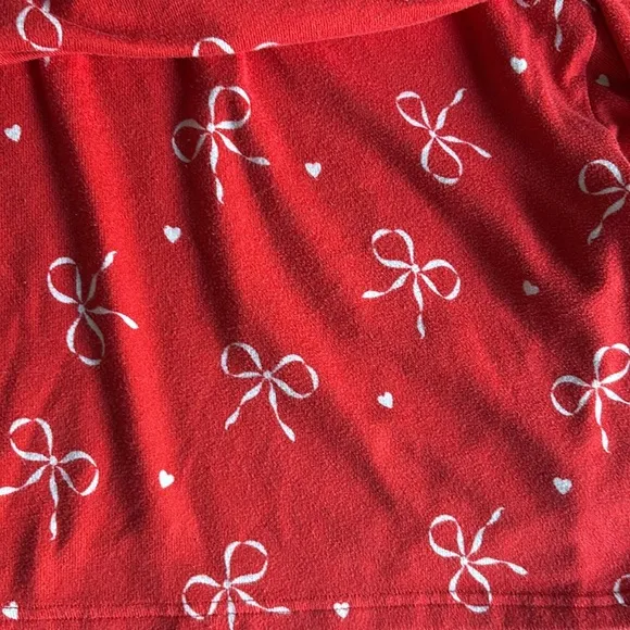 Set of 2 American Eagle Women’s Pajamas size XL Soft flannel Red Bows &amp; Snoopy