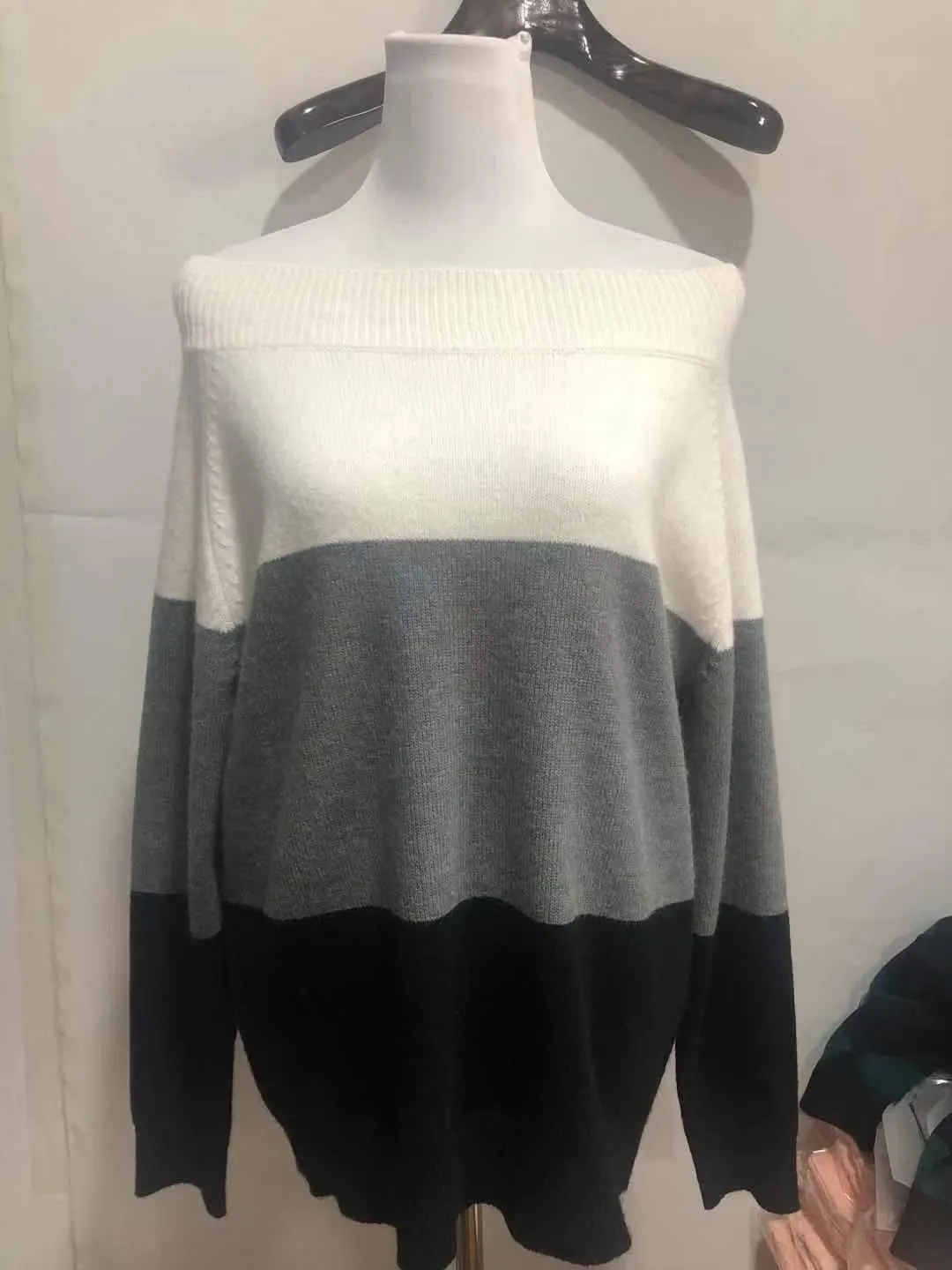 Sexy Off The Shoulder Women Knitting Sweaters