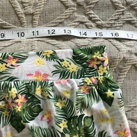 Super Cute Tommy Bahama Tropical PJs large top medium bottoms
