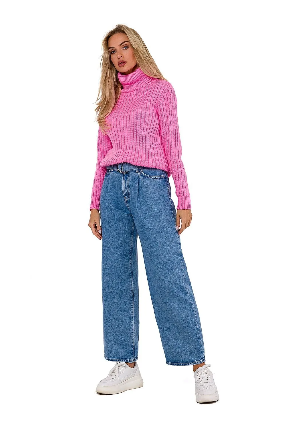 Turtleneck Moe
