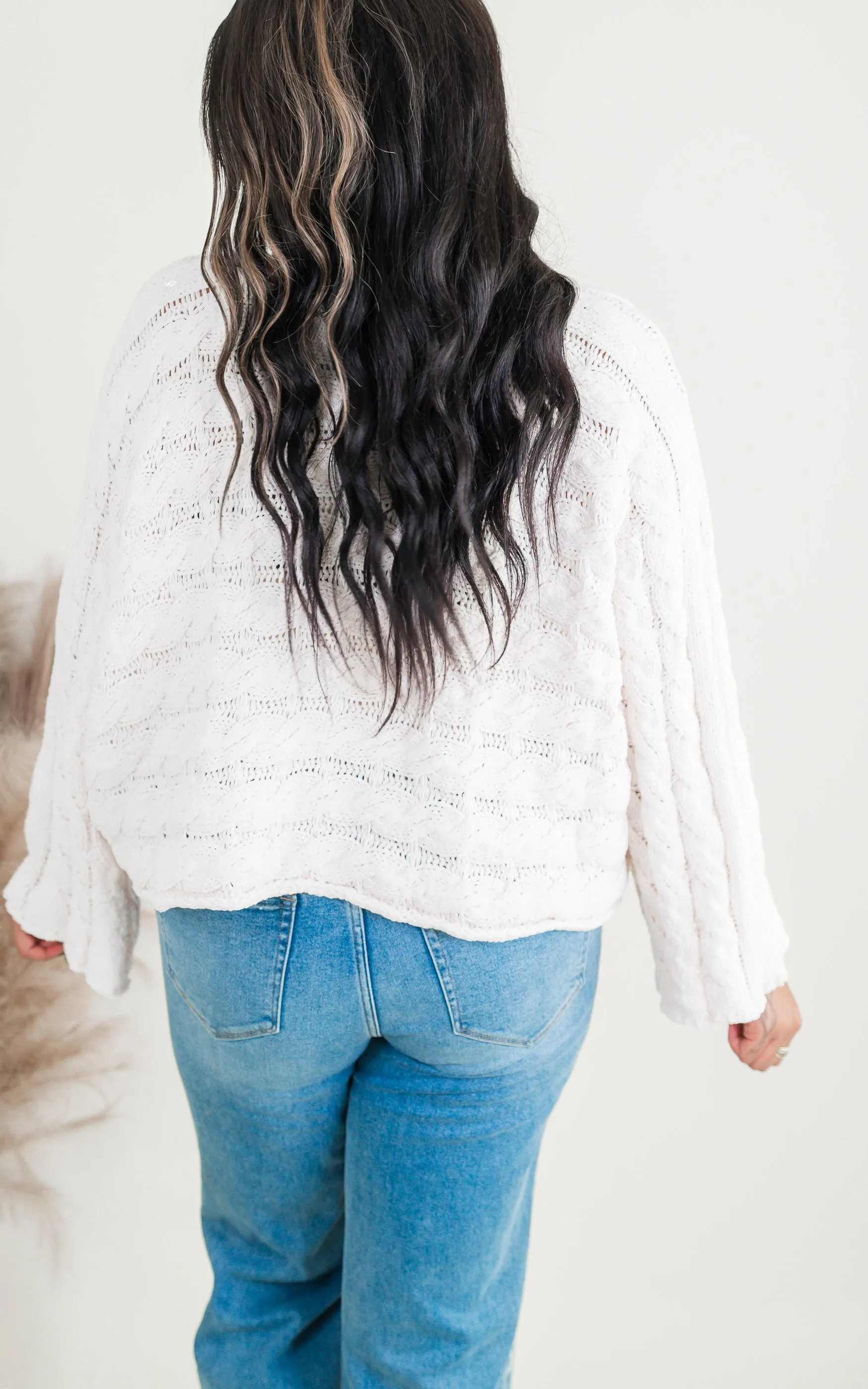 Twisted Cream Cable Oversized Sweater | POL - Final Sale