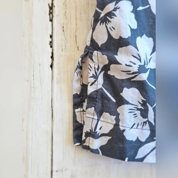 Victoria's Secret Bride Gray/Blue &amp; White Floral Button up Pajama Top Pink Trim