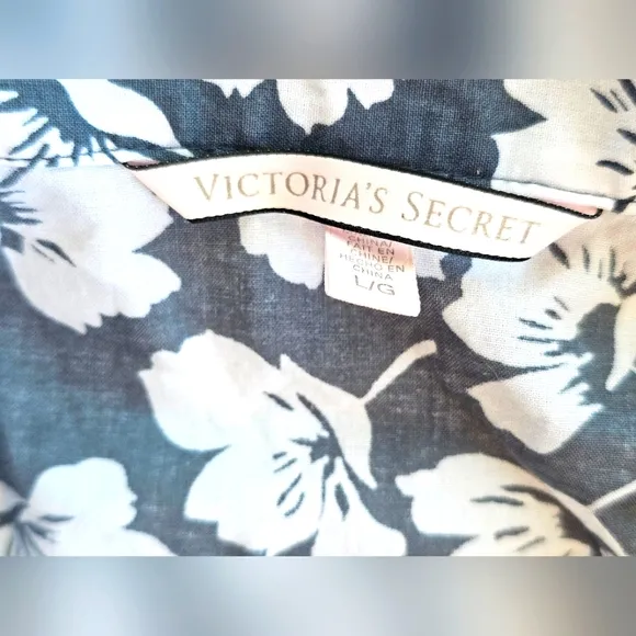 Victoria's Secret Bride Gray/Blue &amp; White Floral Button up Pajama Top Pink Trim