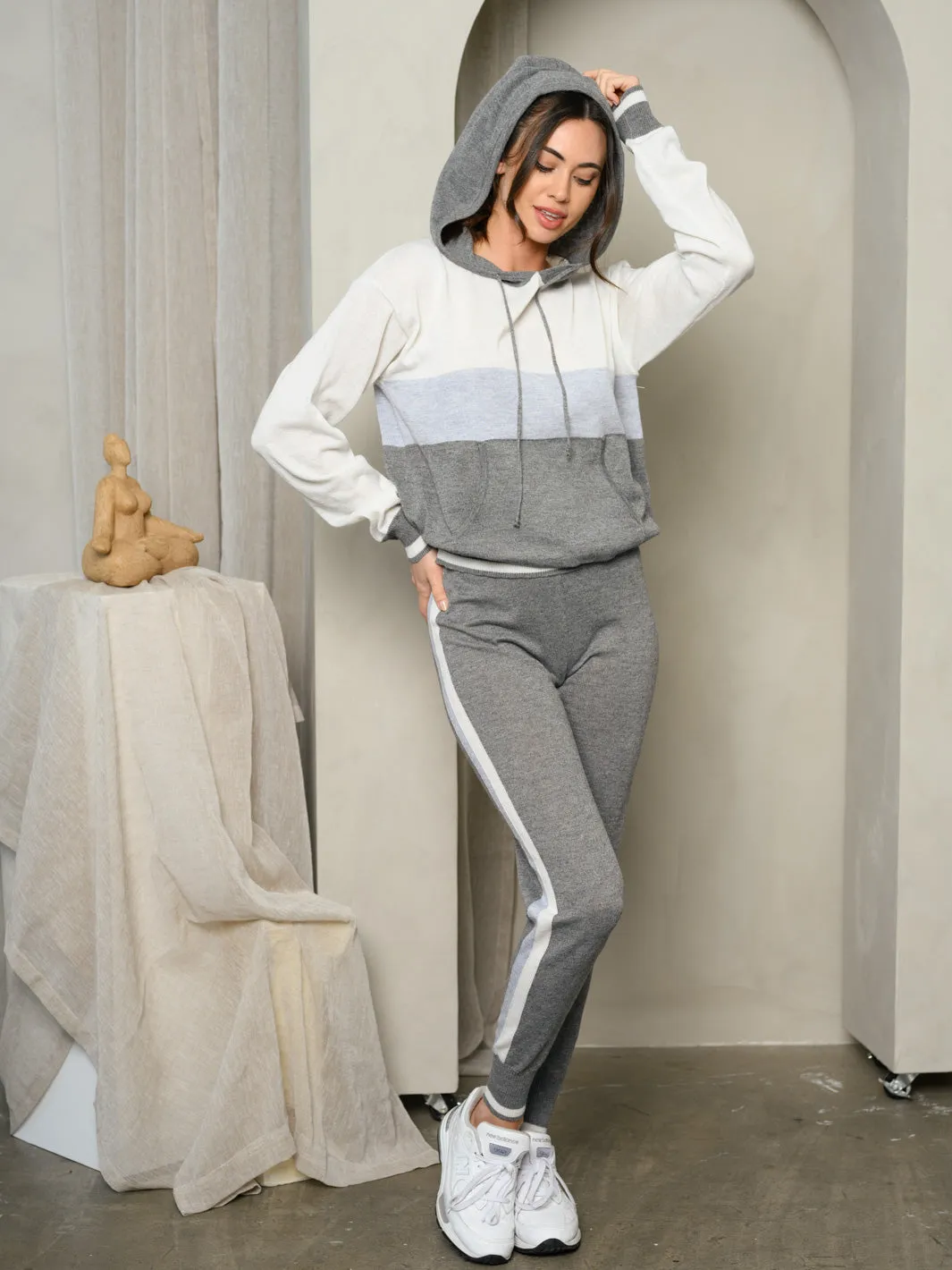 WOMEN'S COLORBLOCK 2PC. HOODIE & PANTS SET